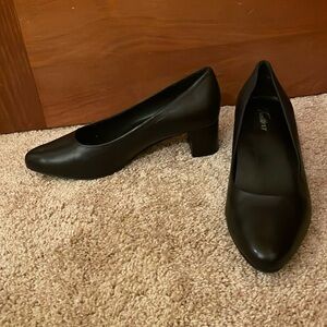 Trotters Black Slip on Heels